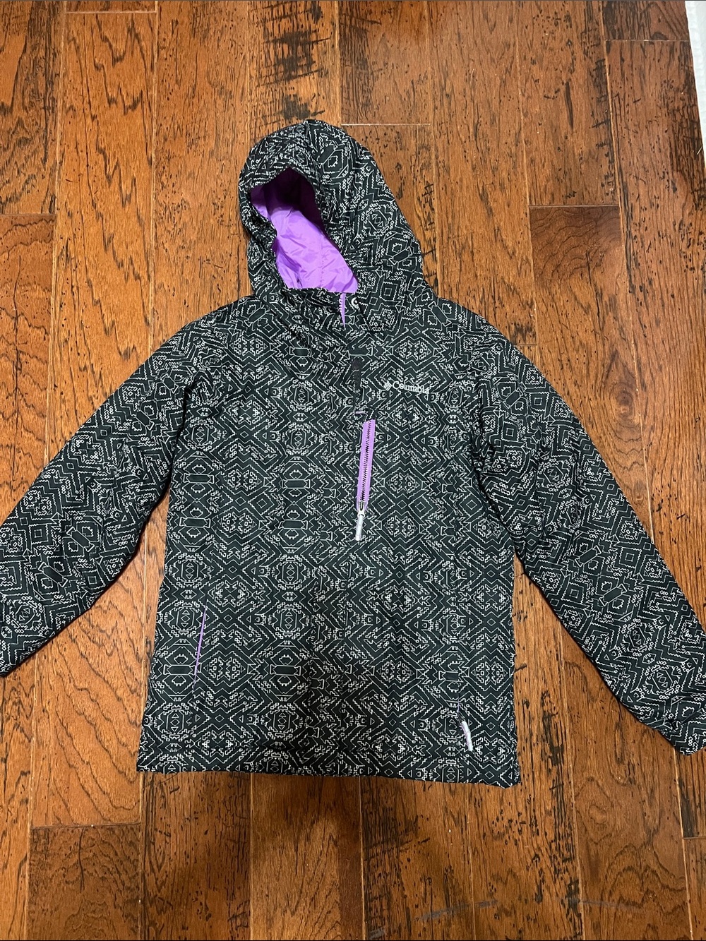 Girls Columbia Black Patterned Hooded Jacket with Purple Lining